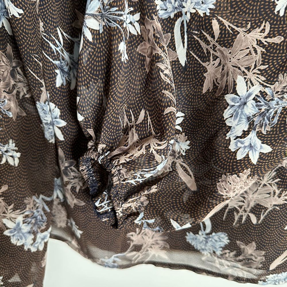 NWOT - Lush Women’s 3/4 Sleeve V Neck Floral Blouse/Top - Size Medium - Picture 4 of 6